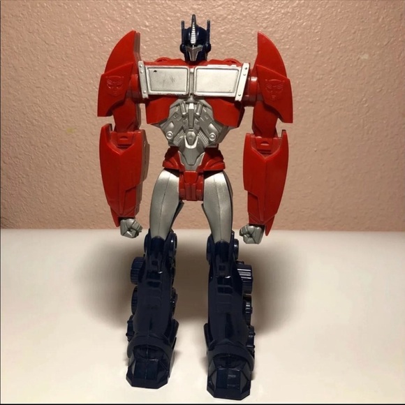 Transformer Action Figure - Picture 2 of 6